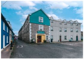 An Stór, Drurys Avenue, Midleton
